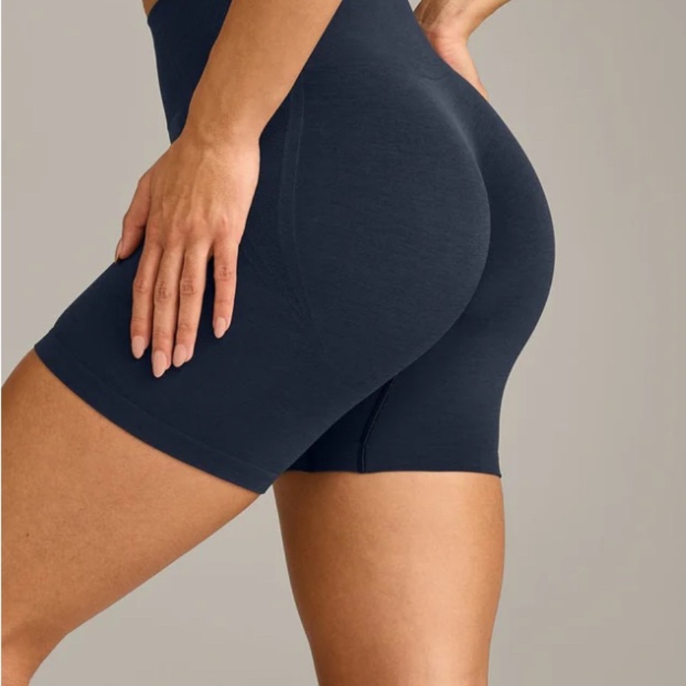 Oner Active EFFORTLESSLIFT™ SEAMLESS SHORTS True Blue Size Small